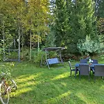Karhurinne Villa *