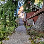 Karhurinne Villa