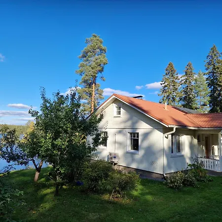 Villa Karhurinne