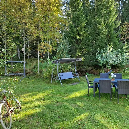 Karhurinne Villa *