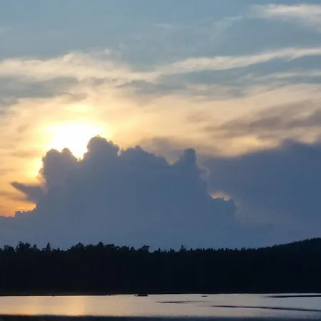 Karhurinne * Lempäälä